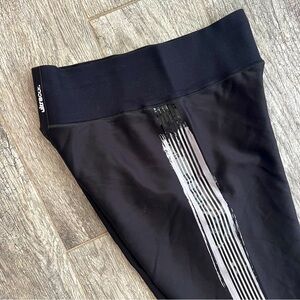 Ultracor Striped Black Leggings - Large